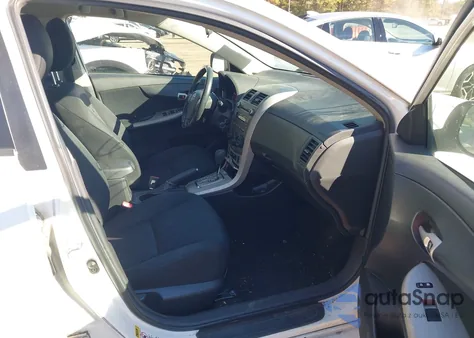 2010 Toyota Corolla S из США, поврежденный, VIN 2T1BU4EE1AC247771